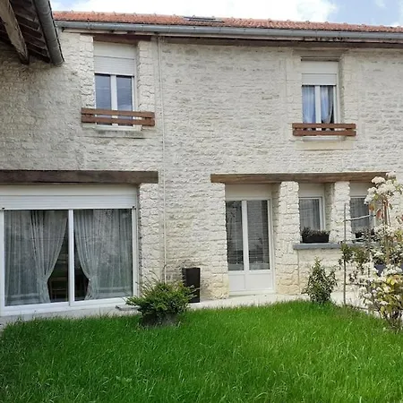Chez Nelly Holiday home *